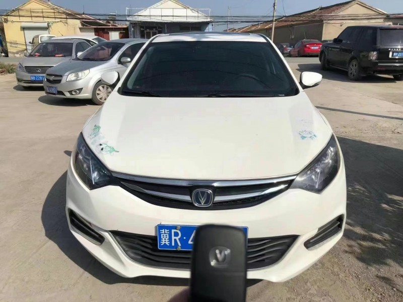 天津18年長安汽車逸動1