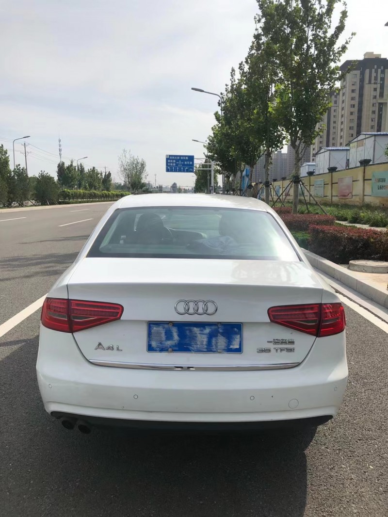 唐山14年奧迪A4L4
