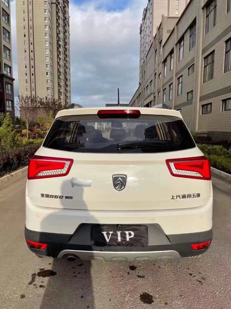 蘭州17年寶駿5608