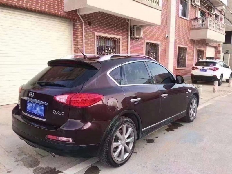 寧德14年英菲尼迪QX50(進口)6
