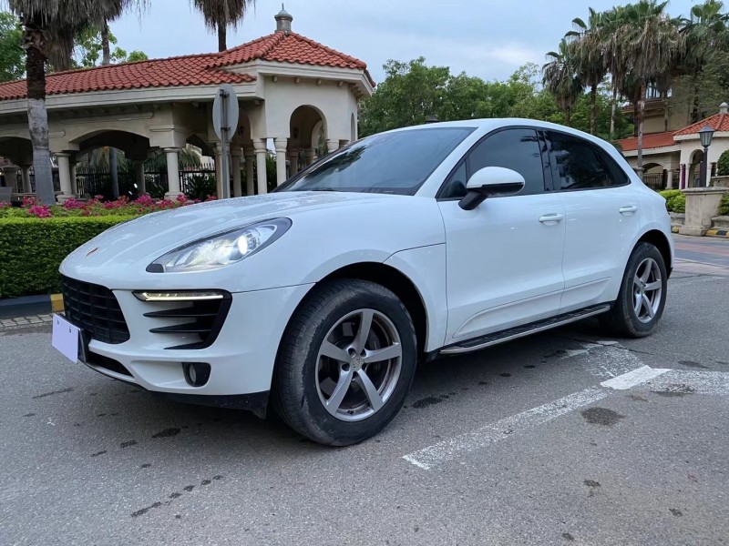 中山16年保時捷Macan7