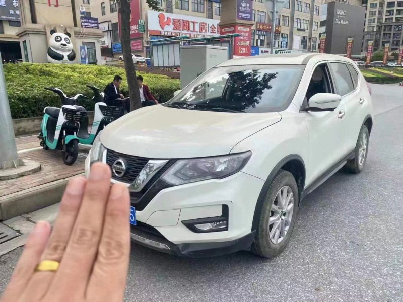 欽州20年日產奇駿4