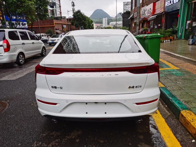 貴陽21年奔騰B702