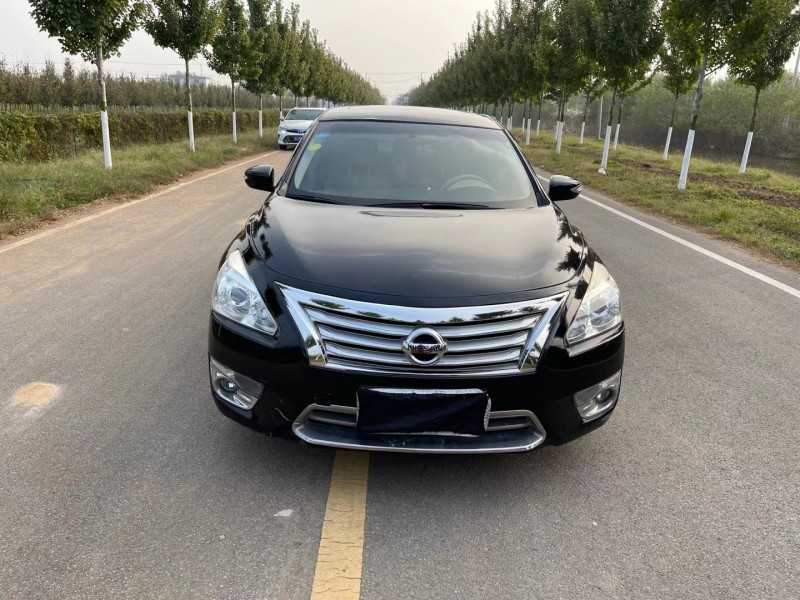 徐州14年日產天籟1