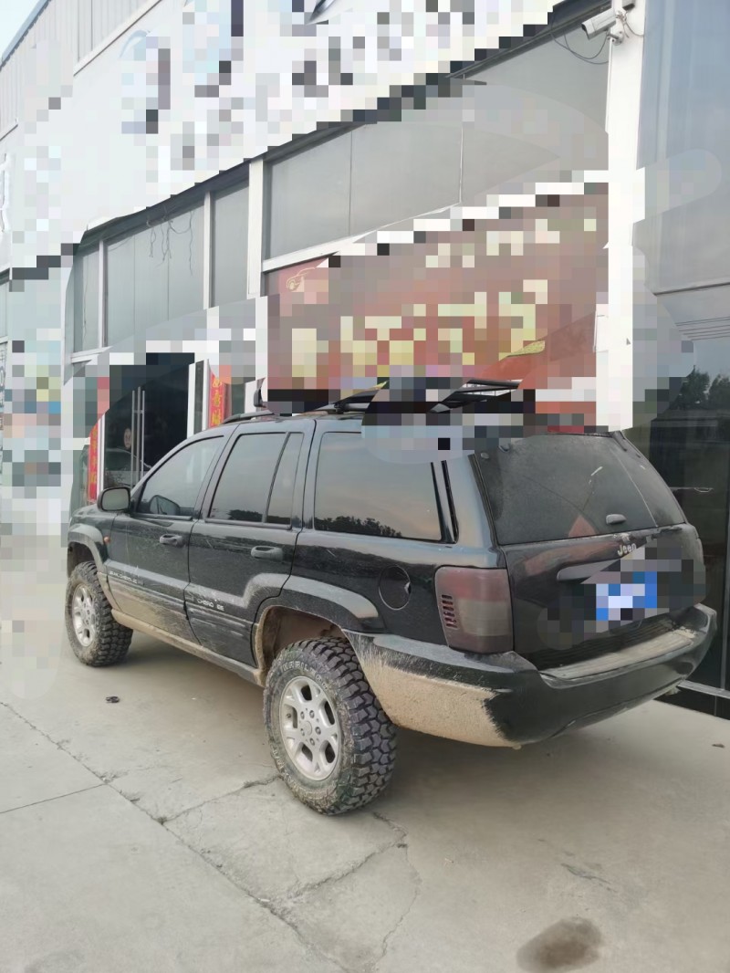 北京03年Jeep大切諾基3