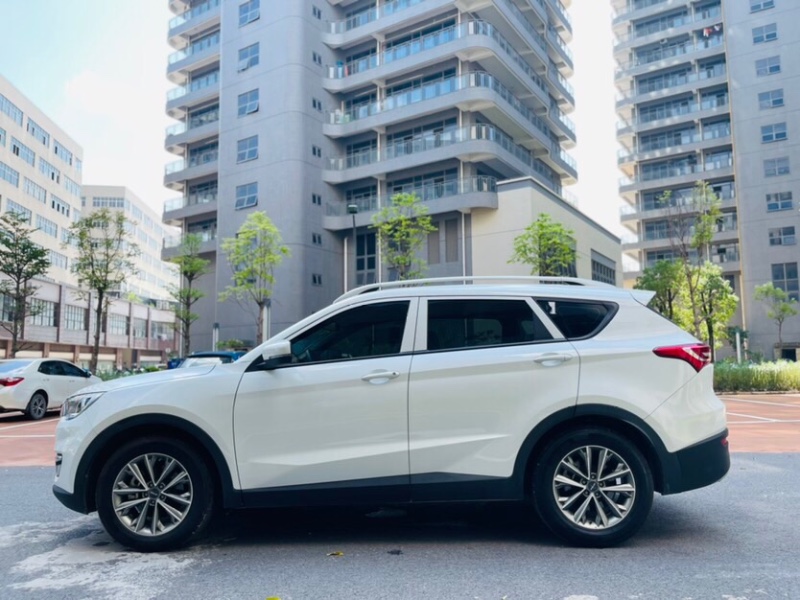 東莞18年奇瑞捷途X702