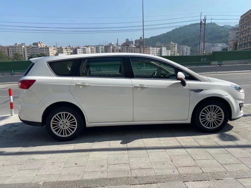 廣州19年力帆汽車軒朗3