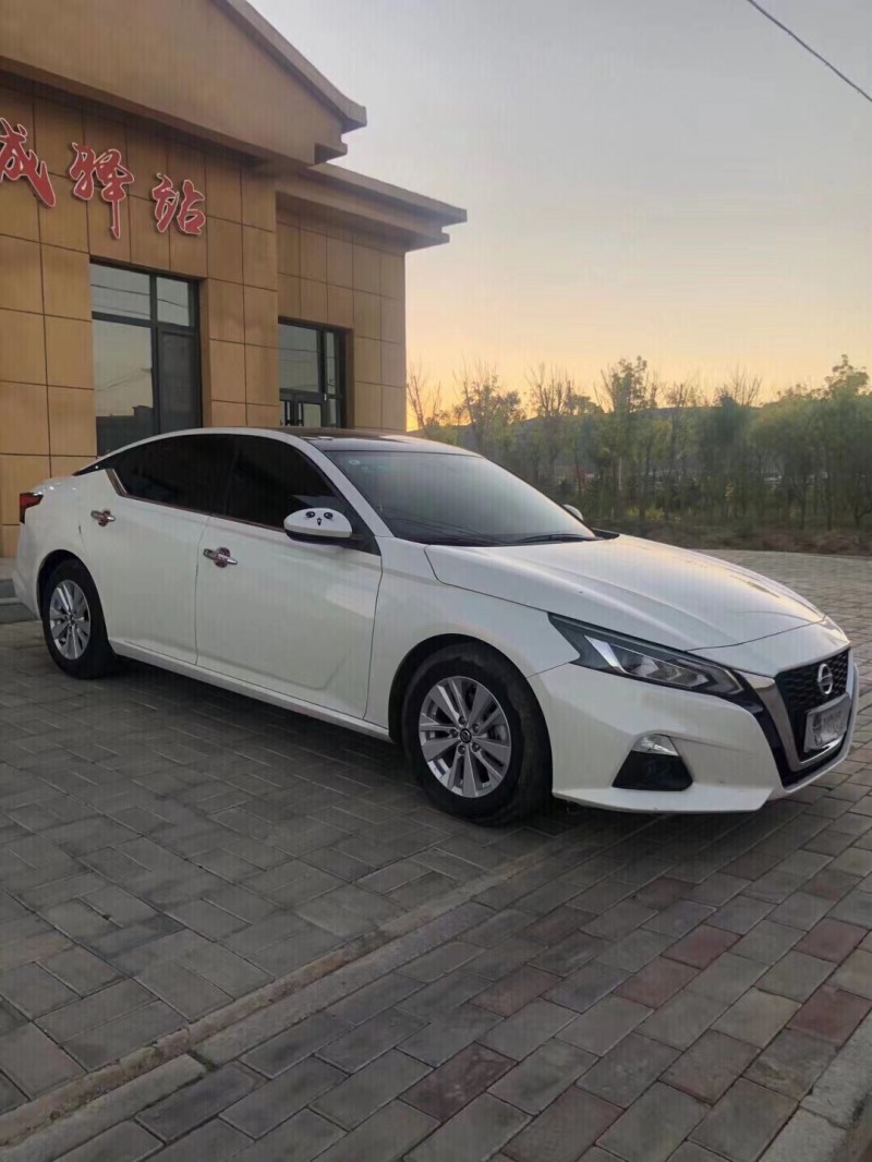 烏海19年日產天籟3