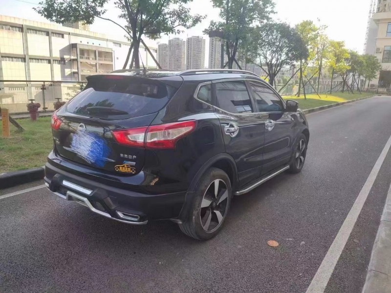 宜賓16年日產逍客9