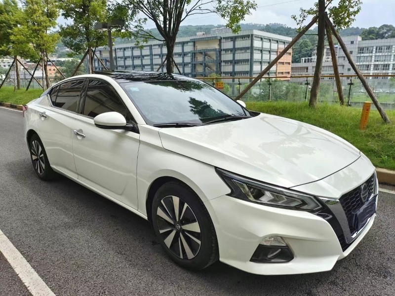 宜賓20年日產天籟7
