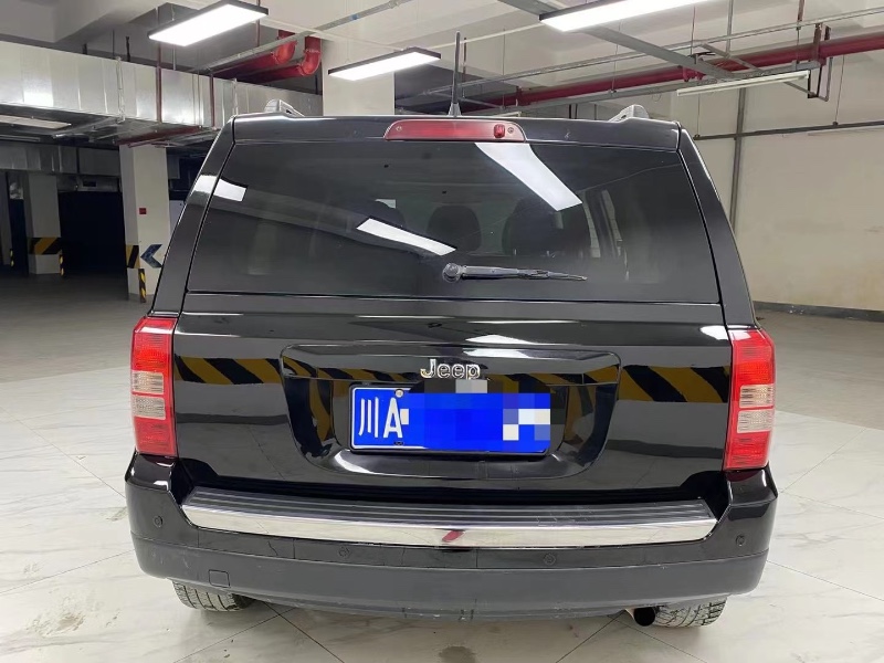 成都14年Jeep自由客7