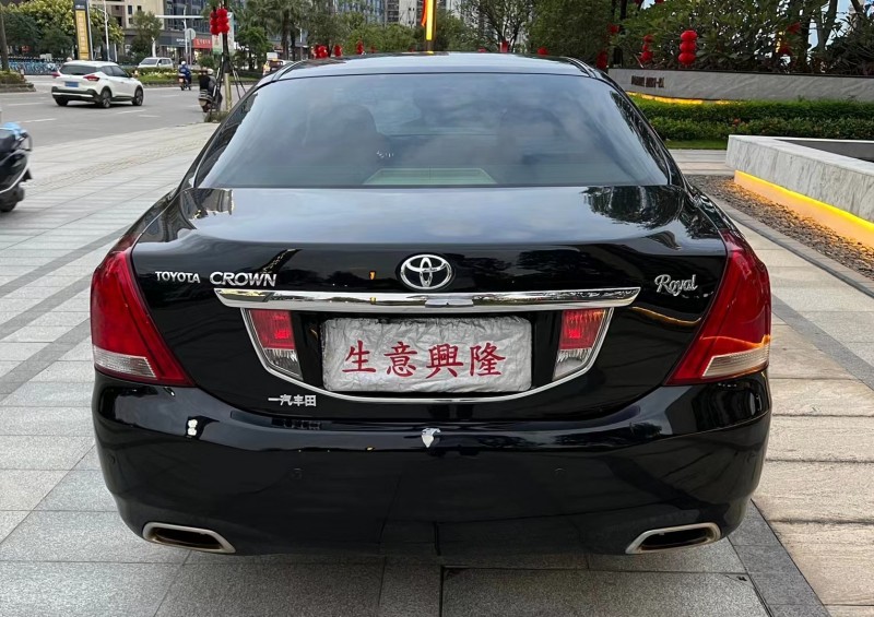 陽江10年豐田皇冠6
