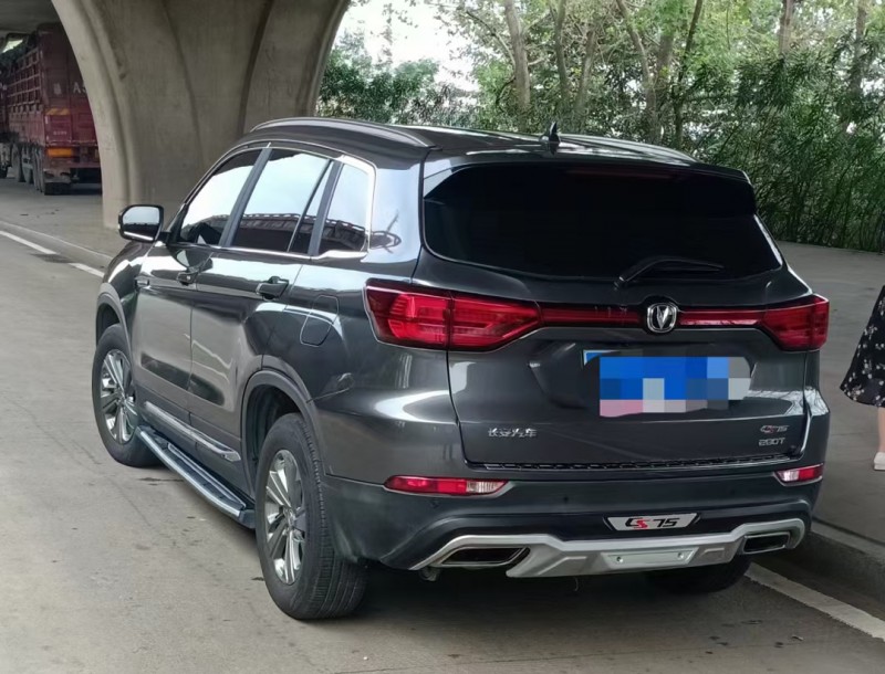 廣州20年長安汽車CS758