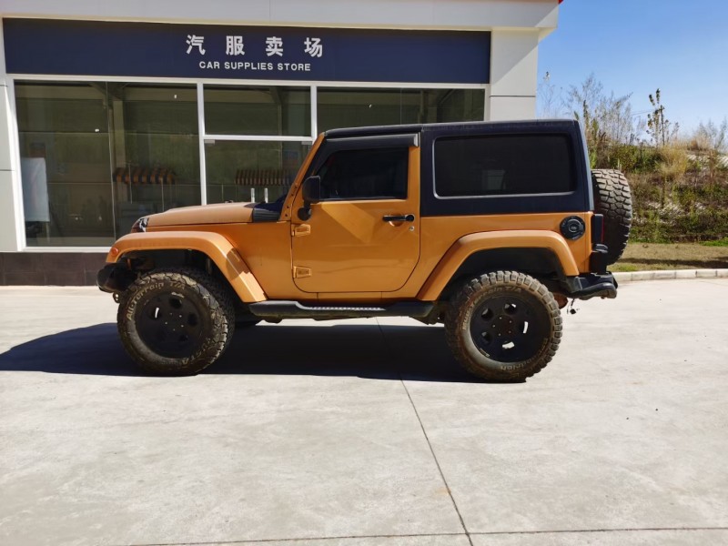 昆明14年Jeep牧馬人7