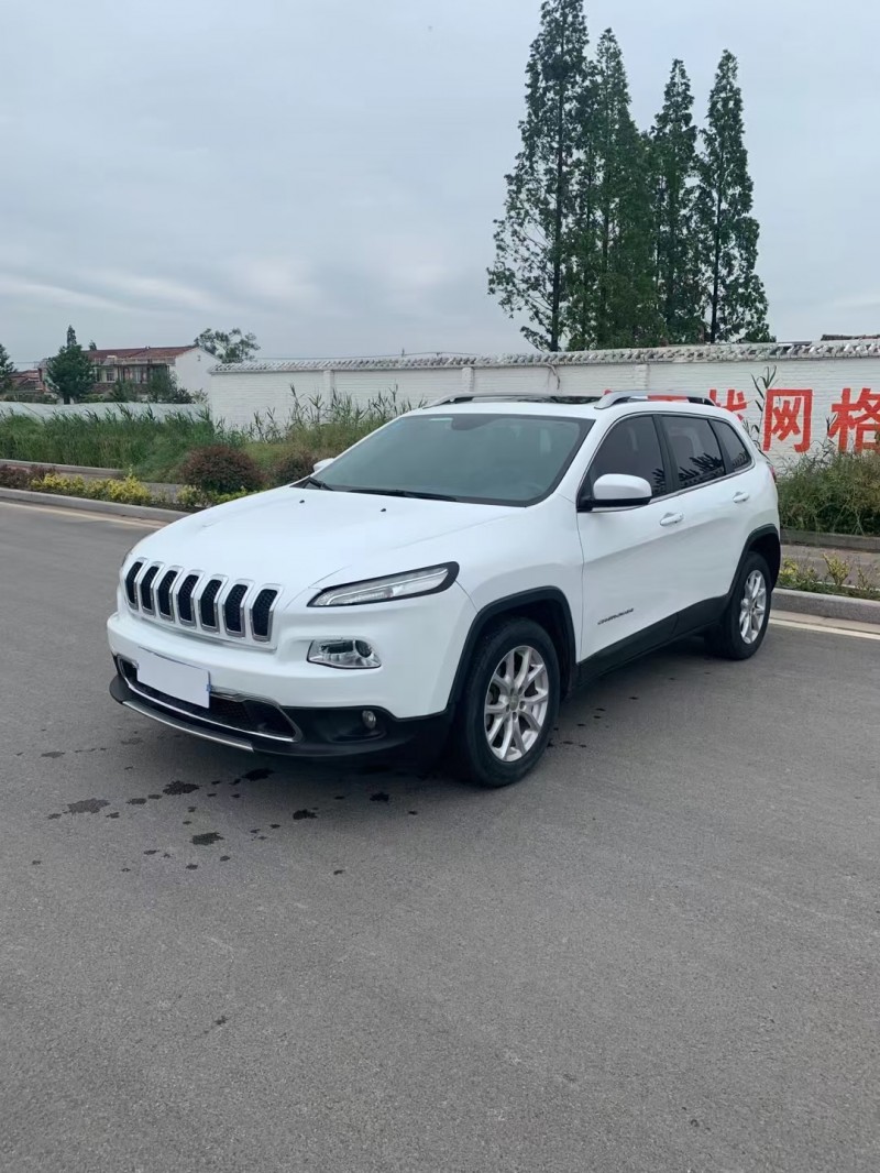 徐州18年Jeep自由光2