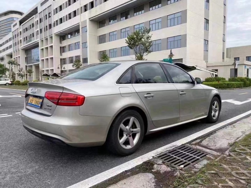 中山14年奧迪A4L4