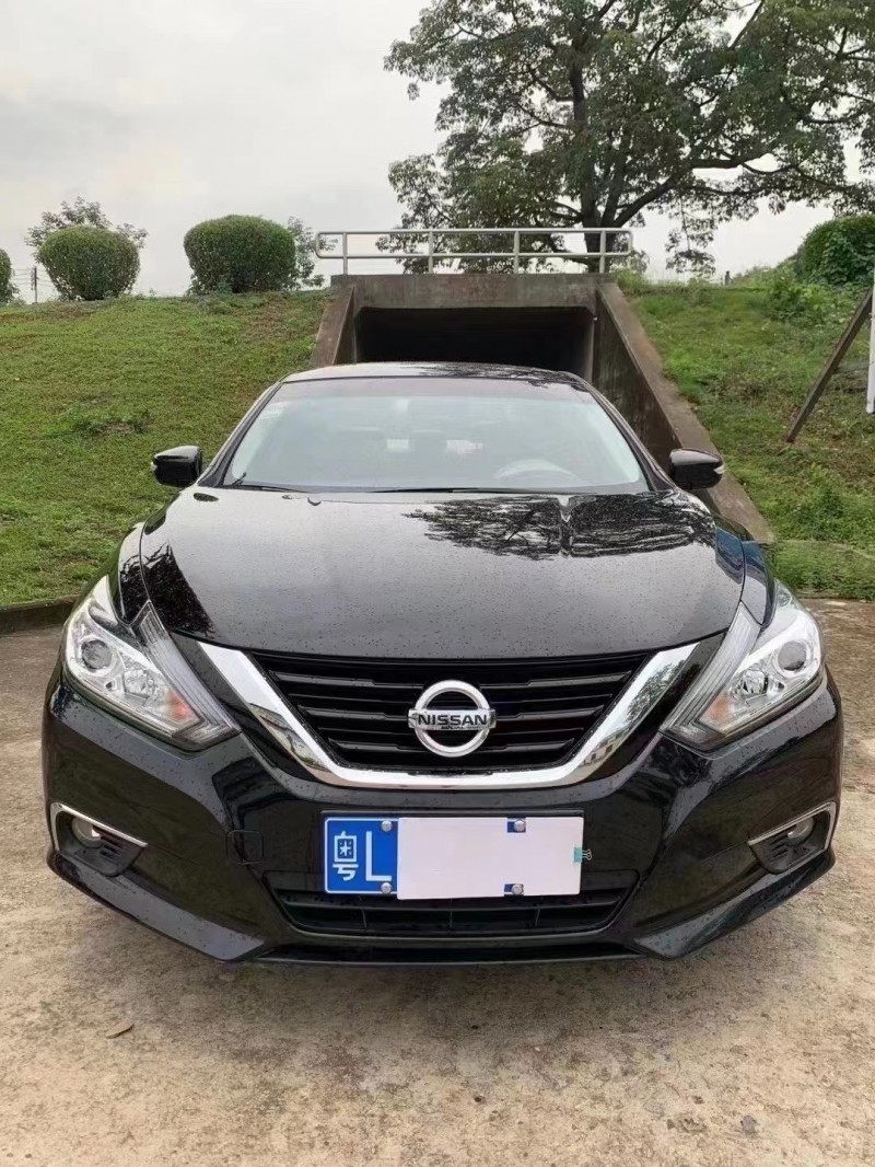 江門18年日產天籟1