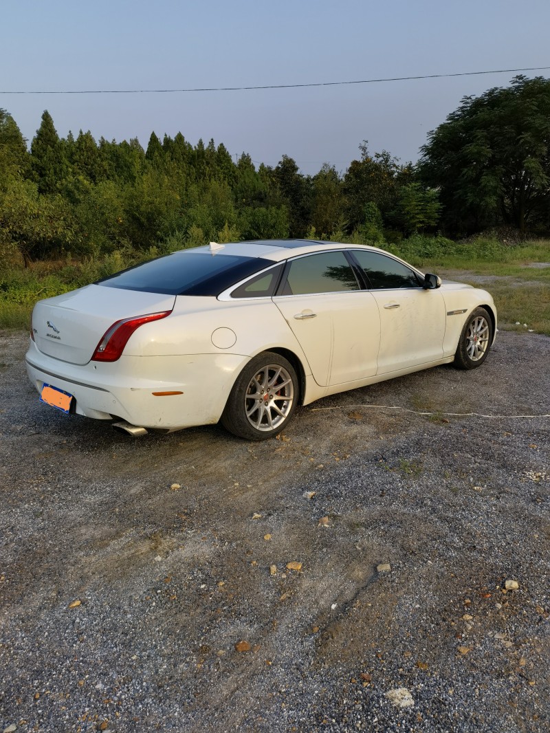 駐馬店14年捷豹XJ6