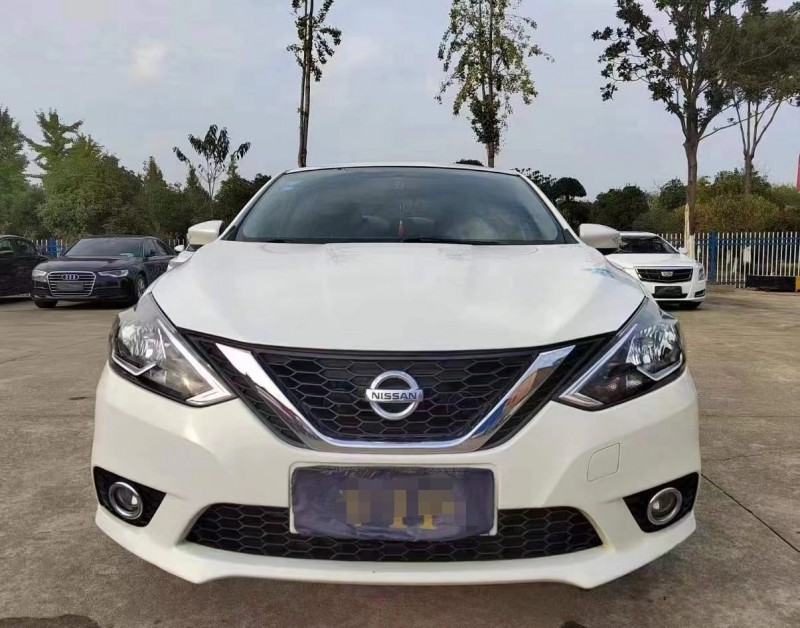 恩施17年日產軒逸1
