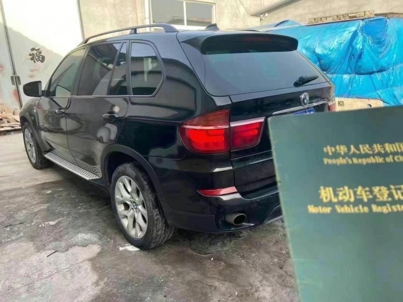 青島12年寶馬X57