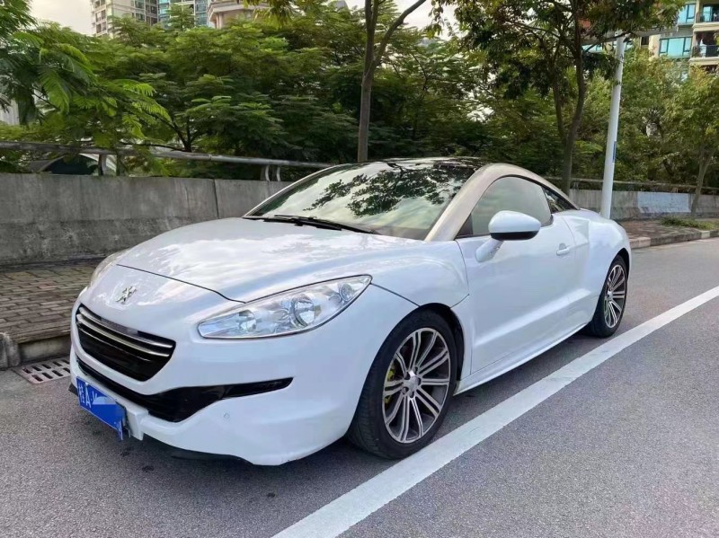 南寧18年標致RCZ1