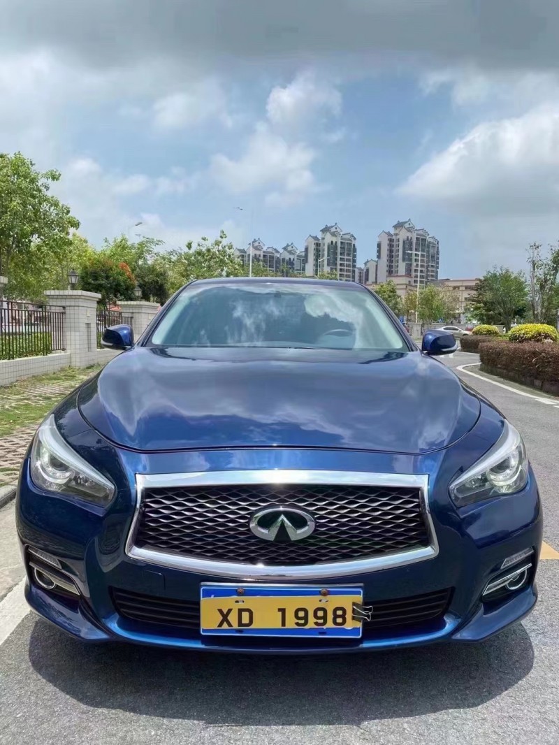 中山17年英菲尼迪Q50L1