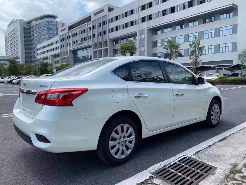 中山21年日產軒逸6