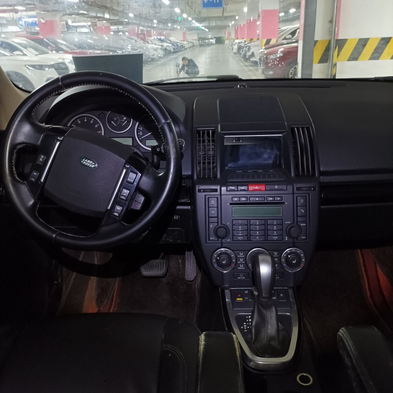 成都12年路虎發現神行4