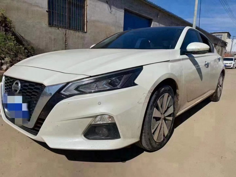 安陽21年日產天籟2