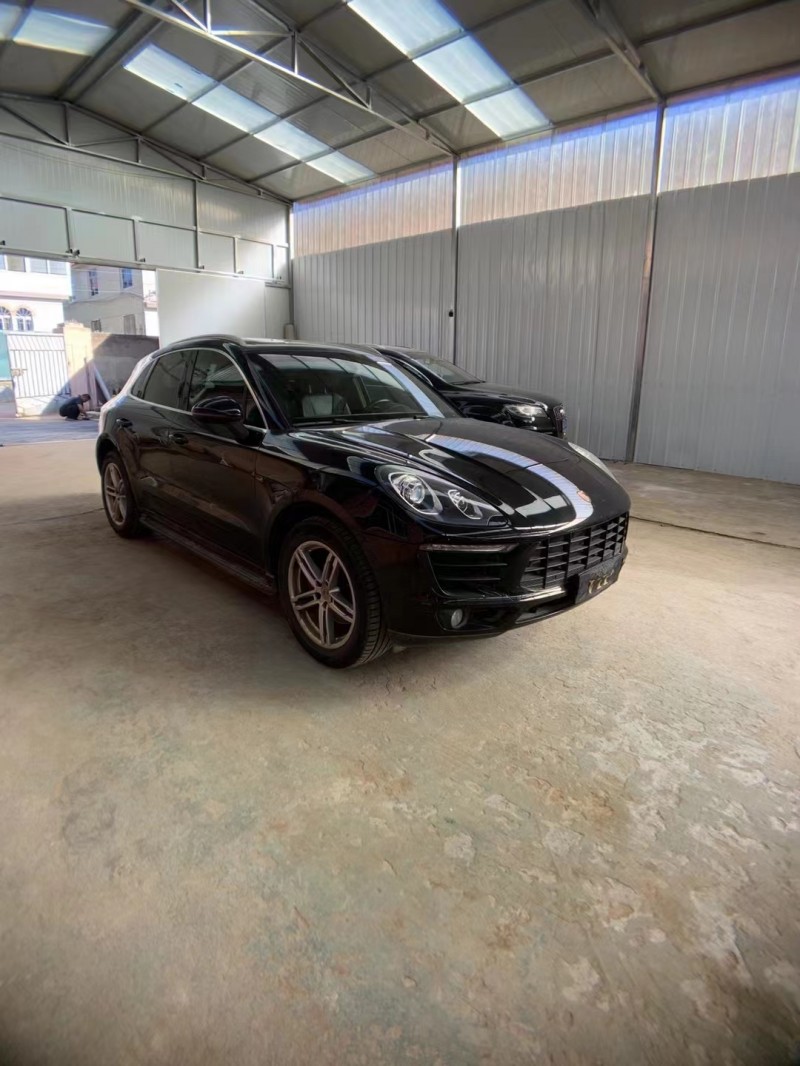 青島14年保時捷Macan3