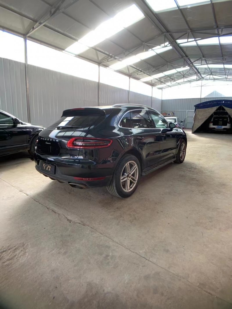 青島14年保時捷Macan7