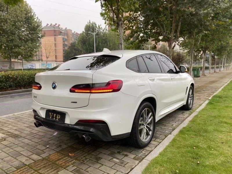 淮南19年寶馬X44