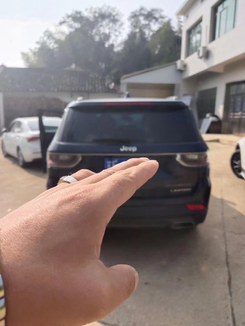 衡陽19年Jeep指揮官2
