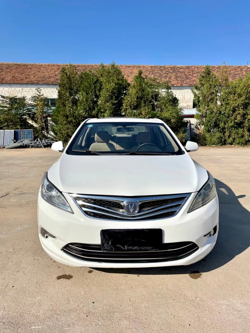 臨沂13年長安汽車逸動1