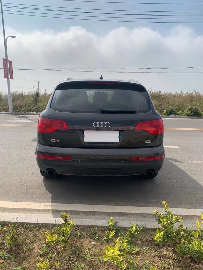 徐州11年奧迪Q79
