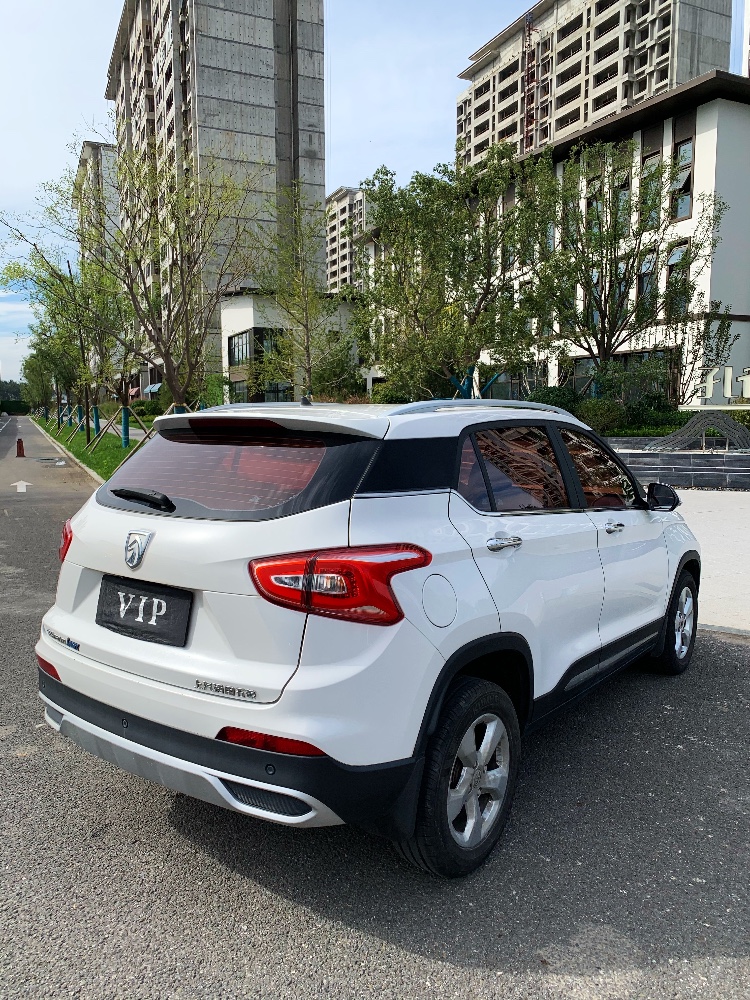 廊坊17年寶駿5104