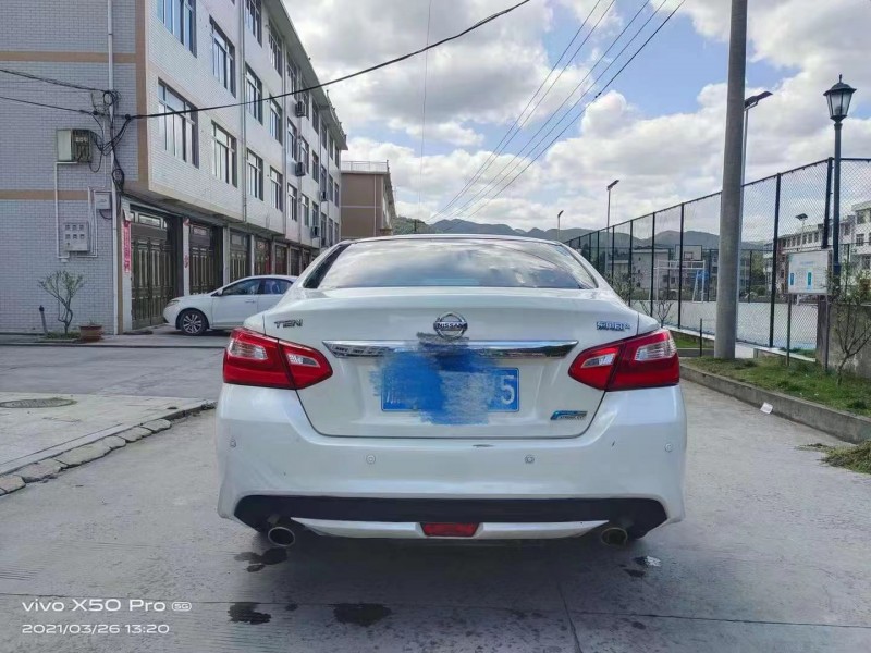 麗水17年日產天籟7