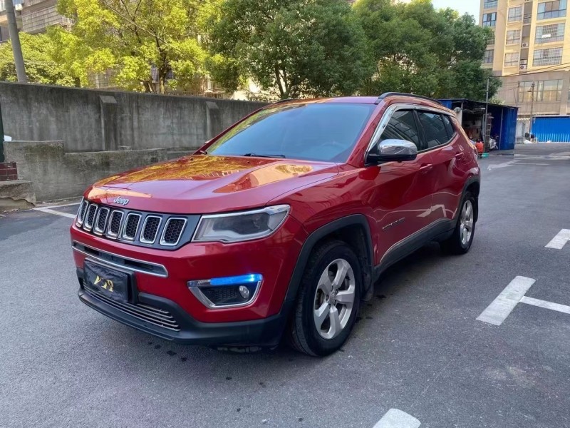 邵陽17年Jeep指南者1