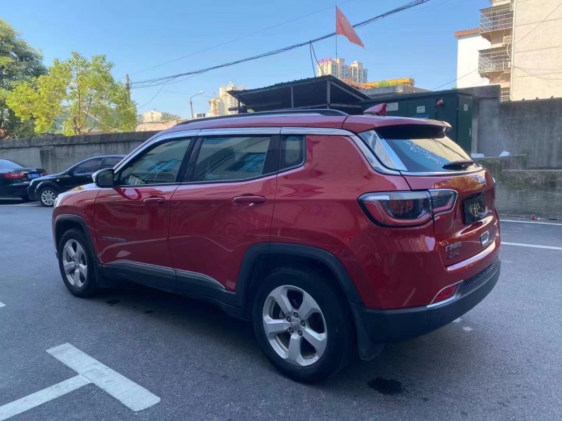 邵陽17年Jeep指南者5