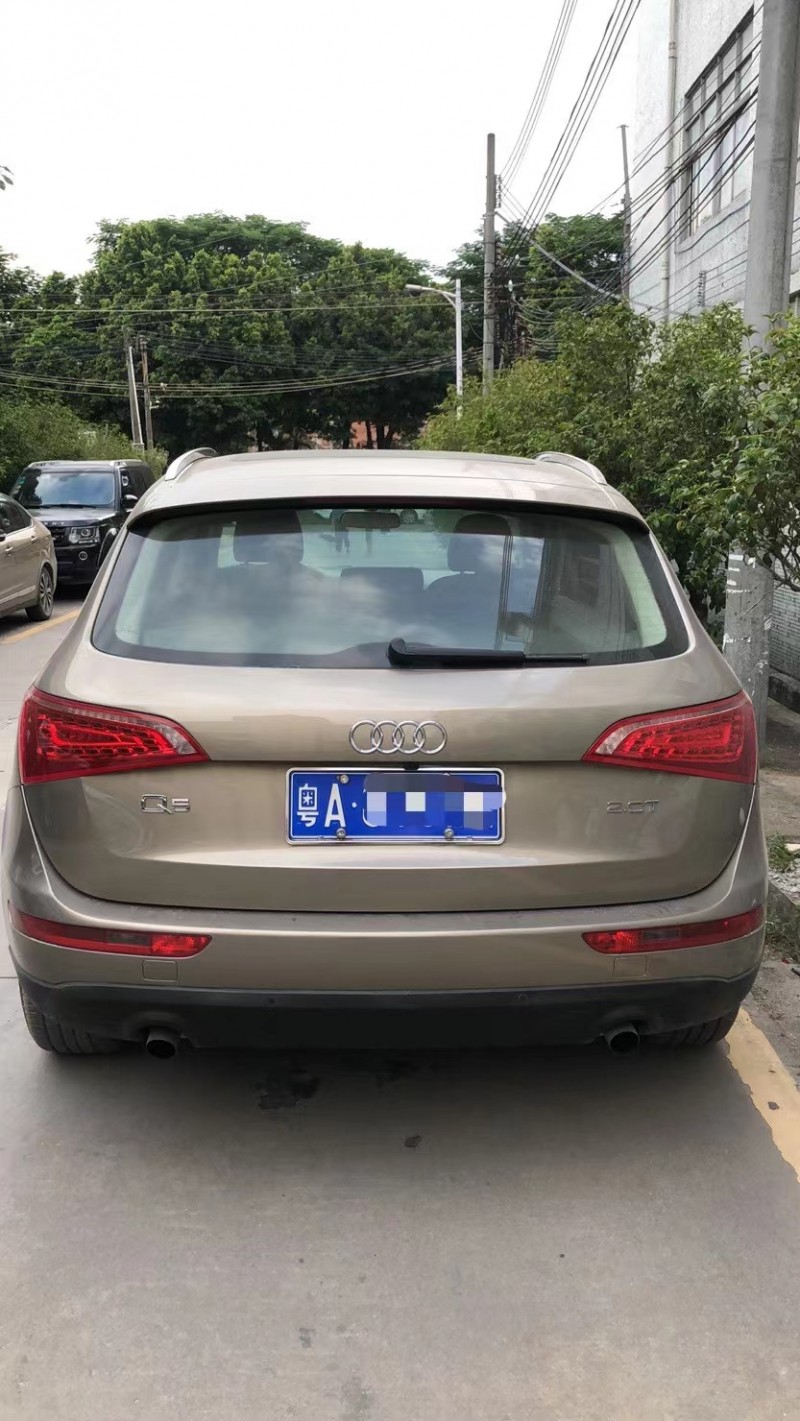 廣州11年奧迪Q56