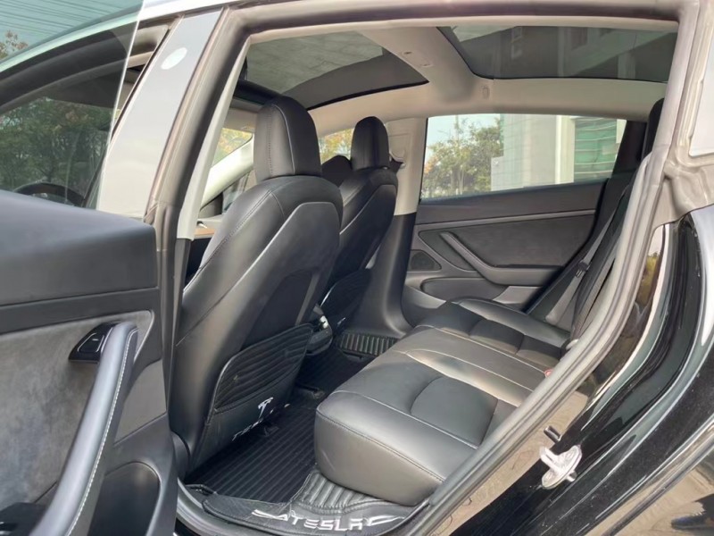 鹽城20年特斯拉MODEL 35