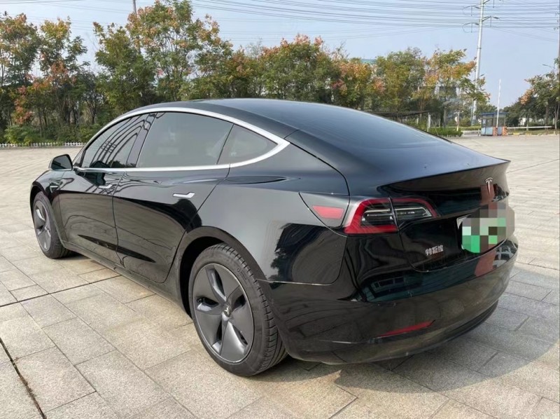 鹽城20年特斯拉MODEL 31
