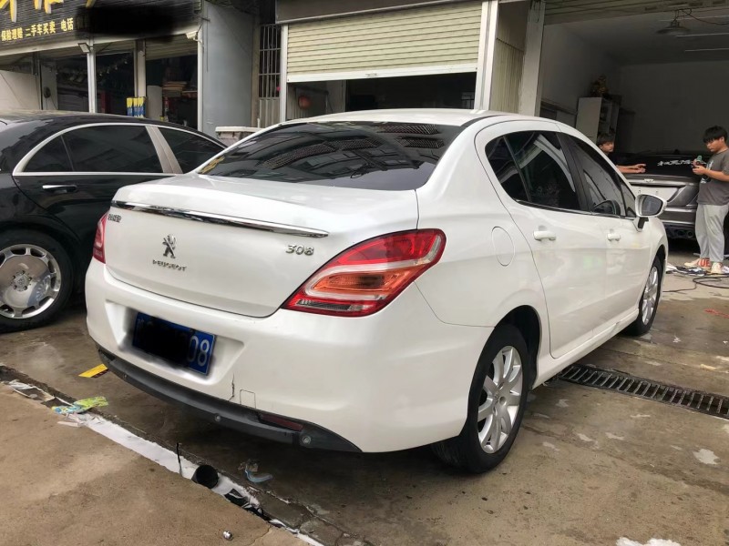 阜陽15年標致3086