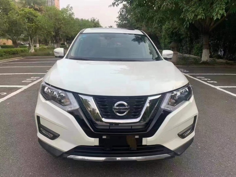 萍鄉19年日產奇駿1