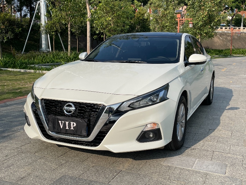 佛山20年日產天籟2