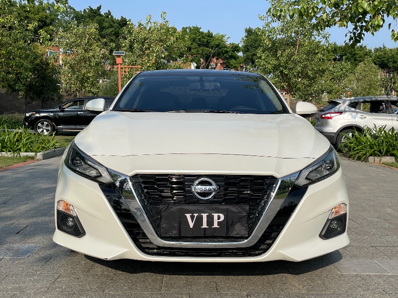 佛山20年日產天籟1