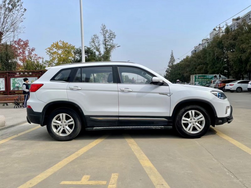 徐州16年長安汽車CS757