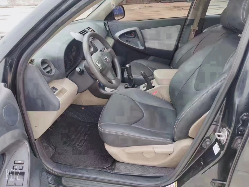 漢中12年豐田RAV4榮放8
