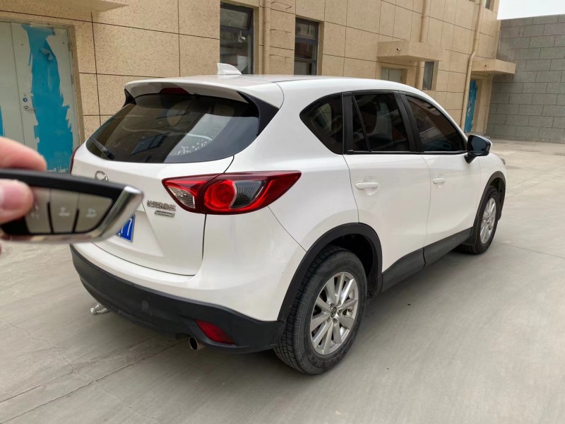 保定15年馬自達CX-57