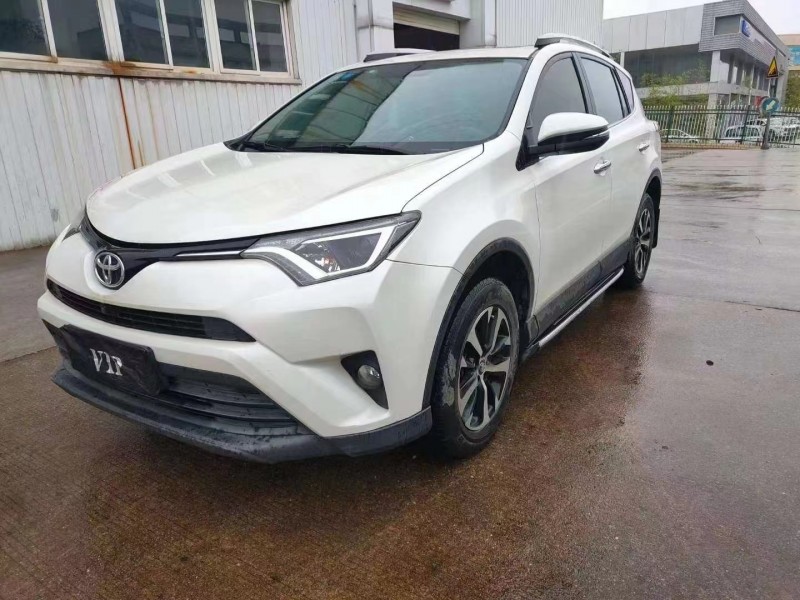 南昌17年豐田RAV4榮放3